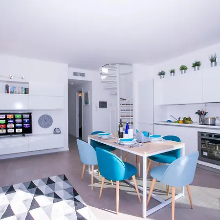 דירה Casa Laura Apt. 6 מנאג'יו